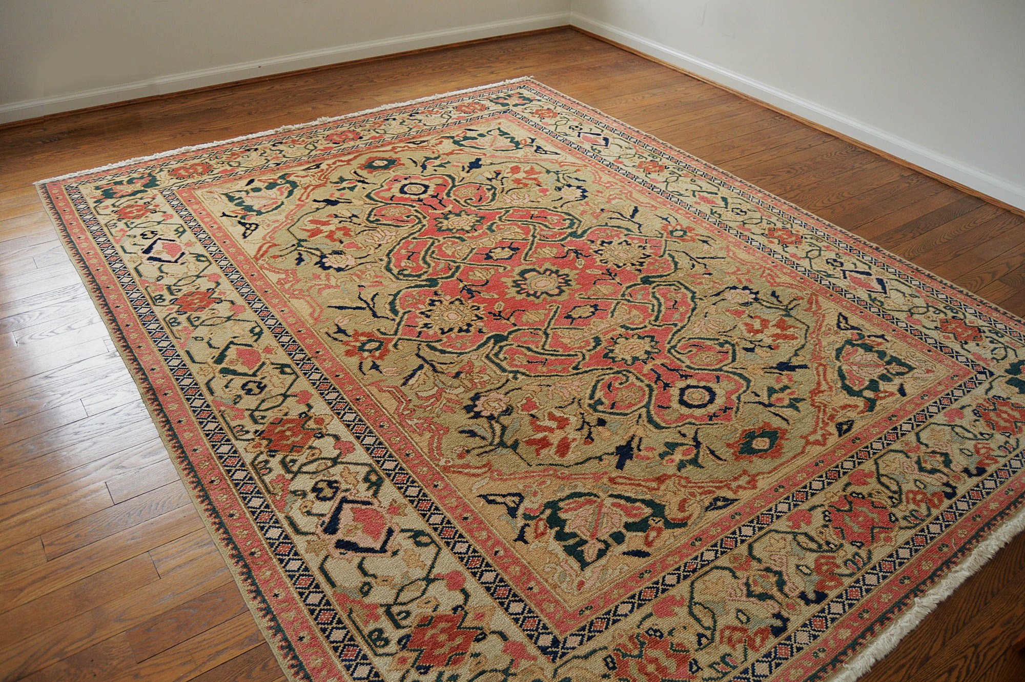 Hand Knotted Turkish Sultanabad Rug EBTH